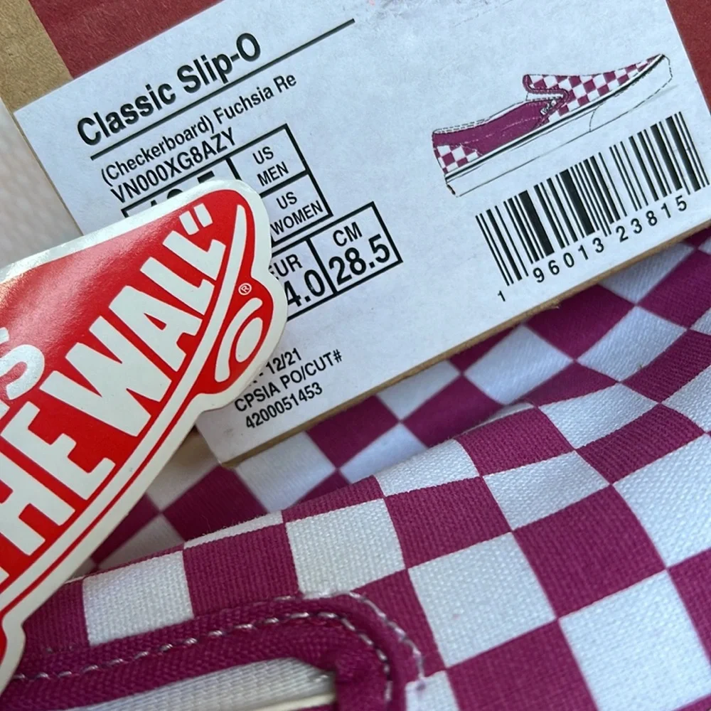 Vans Classic Slip-0n
(Checkerboard) Fuchsia Re VN000XG8AZY
Men’s Sneakers - Picture 16 of 16